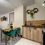 Vendégház Lux Wolf Jacuzzi&sauna&grota Solna Bukowina Tatrzańska
