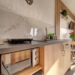 Lux Wolf Jacuzzi&sauna&grota Solna بيت ضيافة بوكافينا تترايسكا