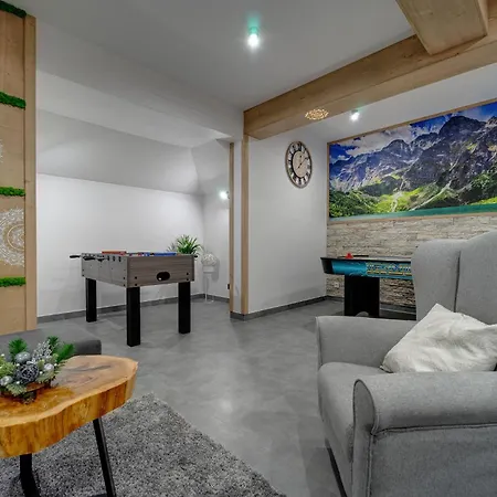 Lux Wolf Jacuzzi&sauna&grota Solna 3*