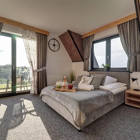 Lux Wolf 招待所 布库维纳塔然斯卡