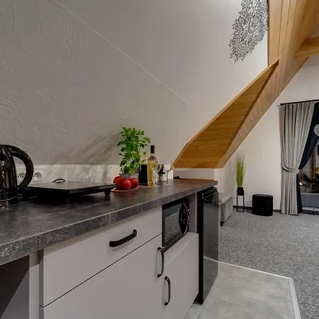 招待所 Lux Wolf 布库维纳塔然斯卡