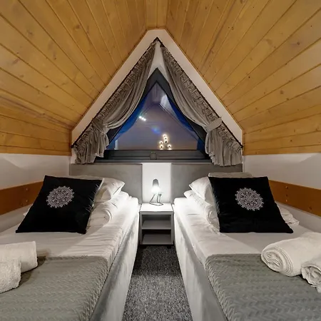 بيت ضيافة Lux Wolf Jacuzzi&sauna&grota Solna