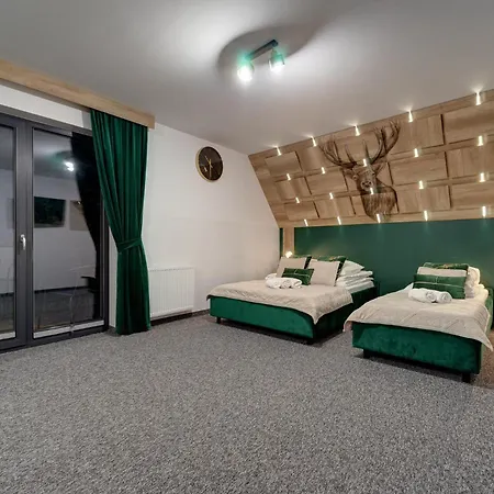 Lux Wolf 招待所 3*