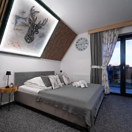 Lux Wolf Jacuzzi&sauna&grota Solna