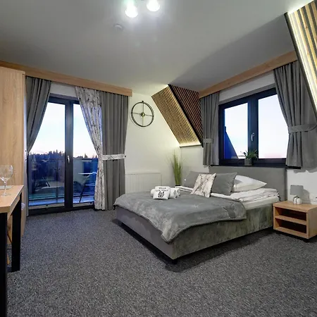 בית הארחה Lux Wolf Jacuzzi&sauna&grota Solna 3*