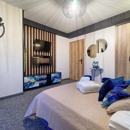 Lux Wolf Jacuzzi&sauna&grota Solna בוקוווינה טטז'אנסקה