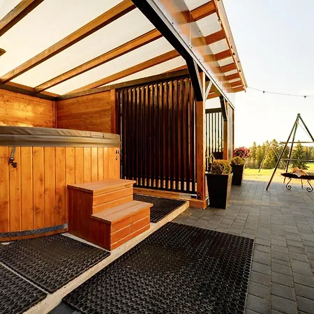 Lux Wolf Jacuzzi&sauna&grota Solna 3*