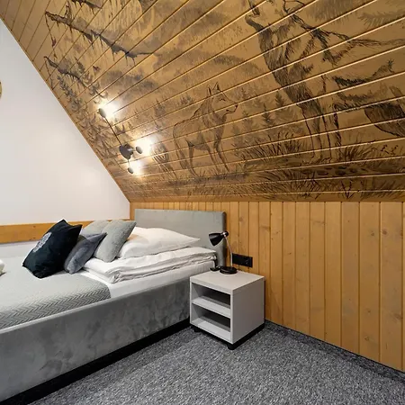 Lux Wolf Jacuzzi&sauna&grota Solna 3*