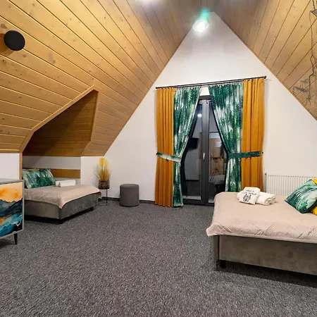 Lux Wolf Jacuzzi&sauna&grota Solna 3*